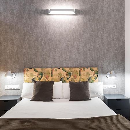 Beautiful Renovated Loft Minutes From The Beach Barcelona Exterior photo